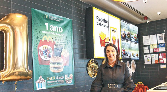 McDonald’s de Santo Onofre assinalou aniversário com música ao vivo