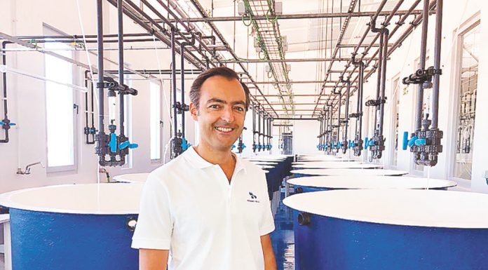 Oceano Fresco tem nova embarcação para exploração de bivalves