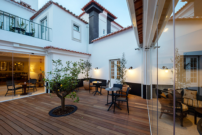 Pousada Vila de Óbidos reabre com descontos