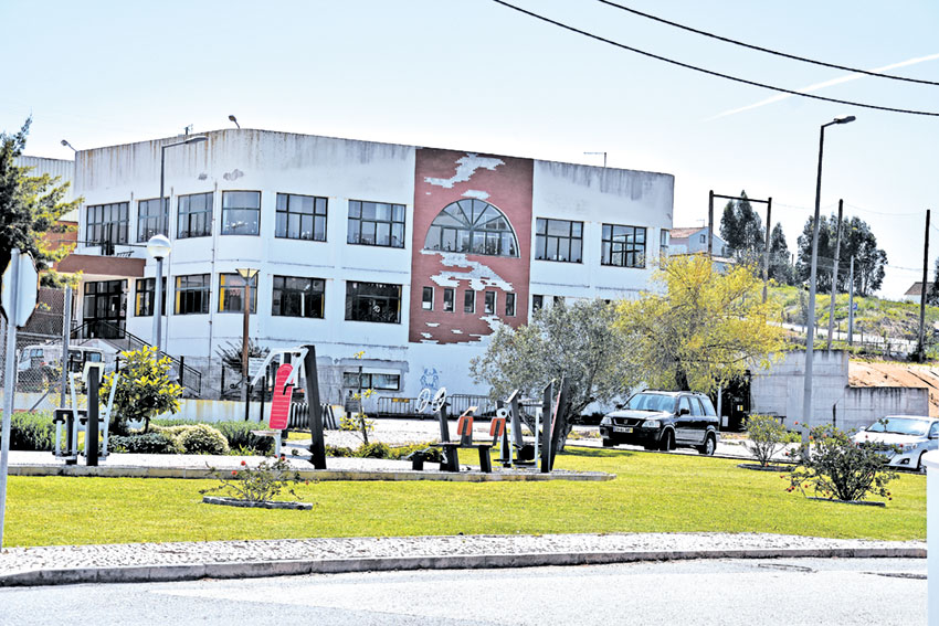 Nadadouro dedica um dia  ao desporto