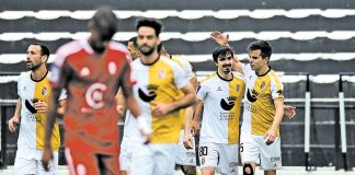 Futebol: Caldas festejou manutenção com… derrota