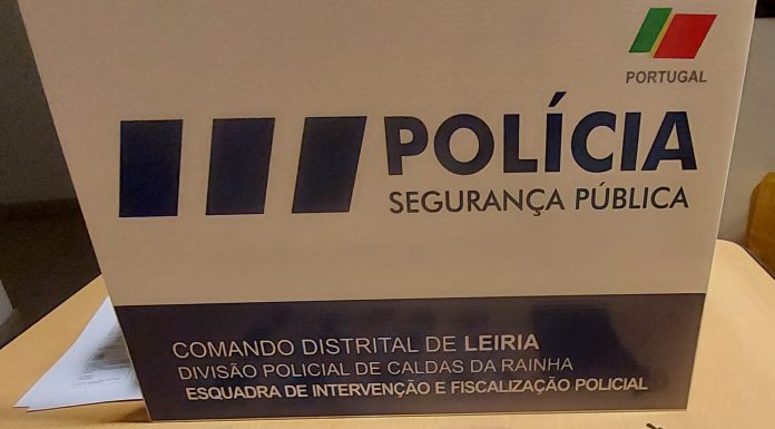 Cerca de 50 doses de haxixe apreendidas no estacionamento da Praça 5 de outubro