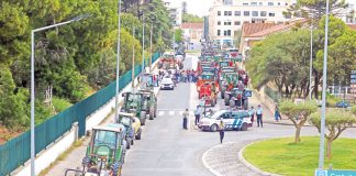 Manifestação trouxe cerca de uma centena de tratores às Caldas