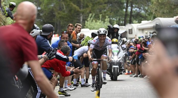João Almeida continua a lutar no Giro