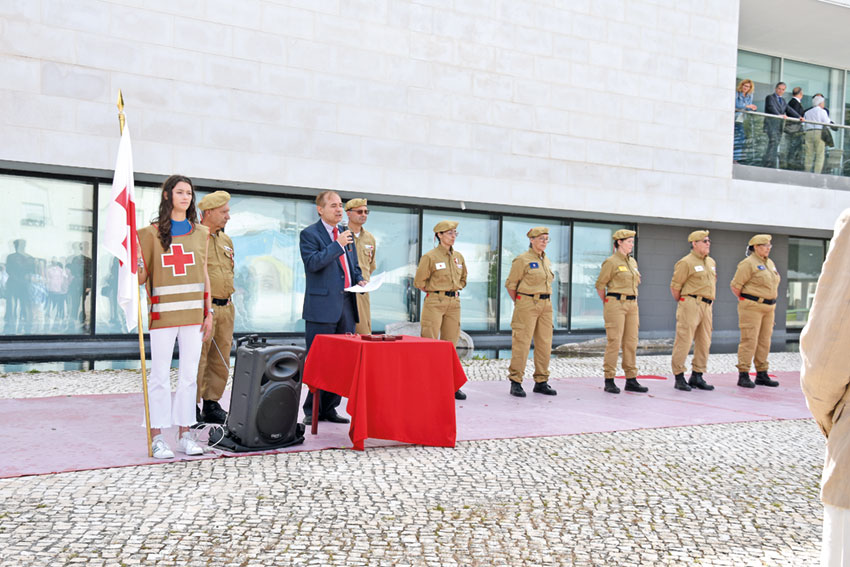 Núcleo da Cruz Vermelha condecorou voluntários