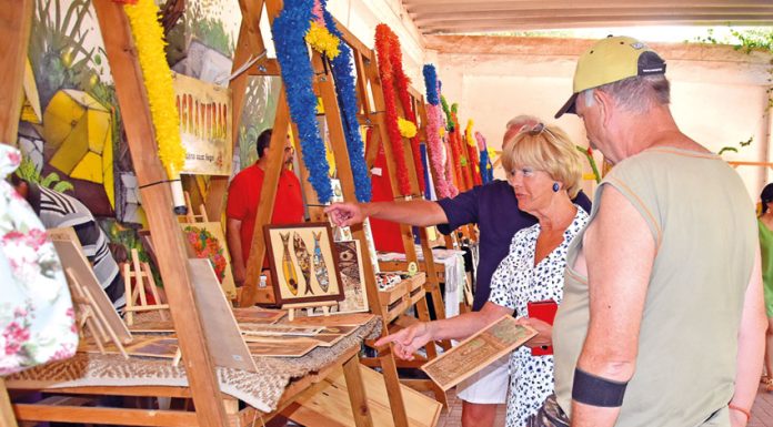 Artesãos festejam santos populares no Parque