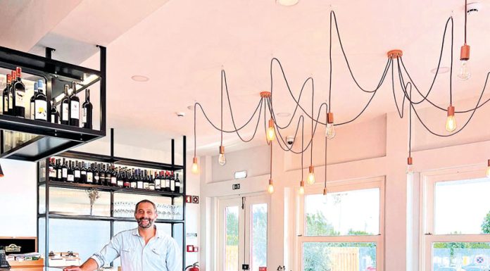 Távola Lagoa aposta no marisco e na vista deslumbrante na Foz