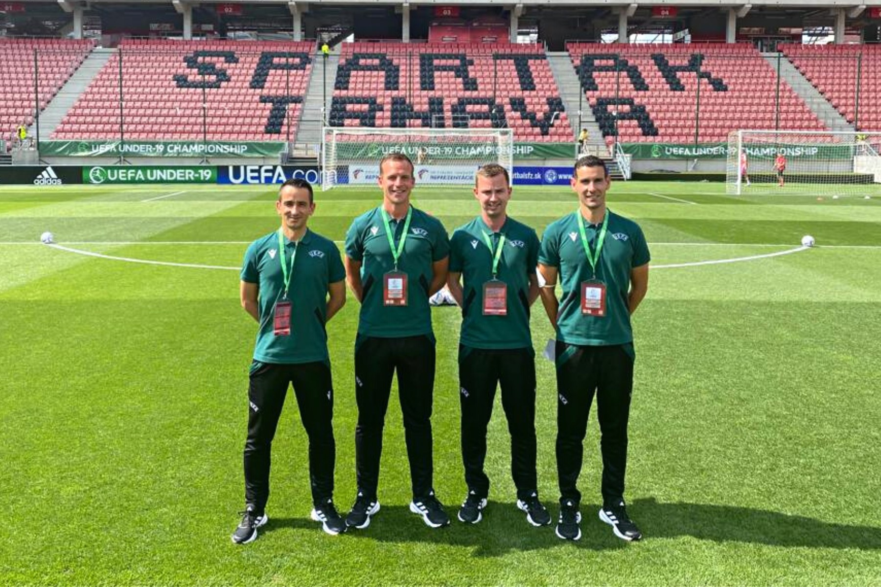 António Nobre e Pedro Martins arbitram final do Europeu de Sub-19