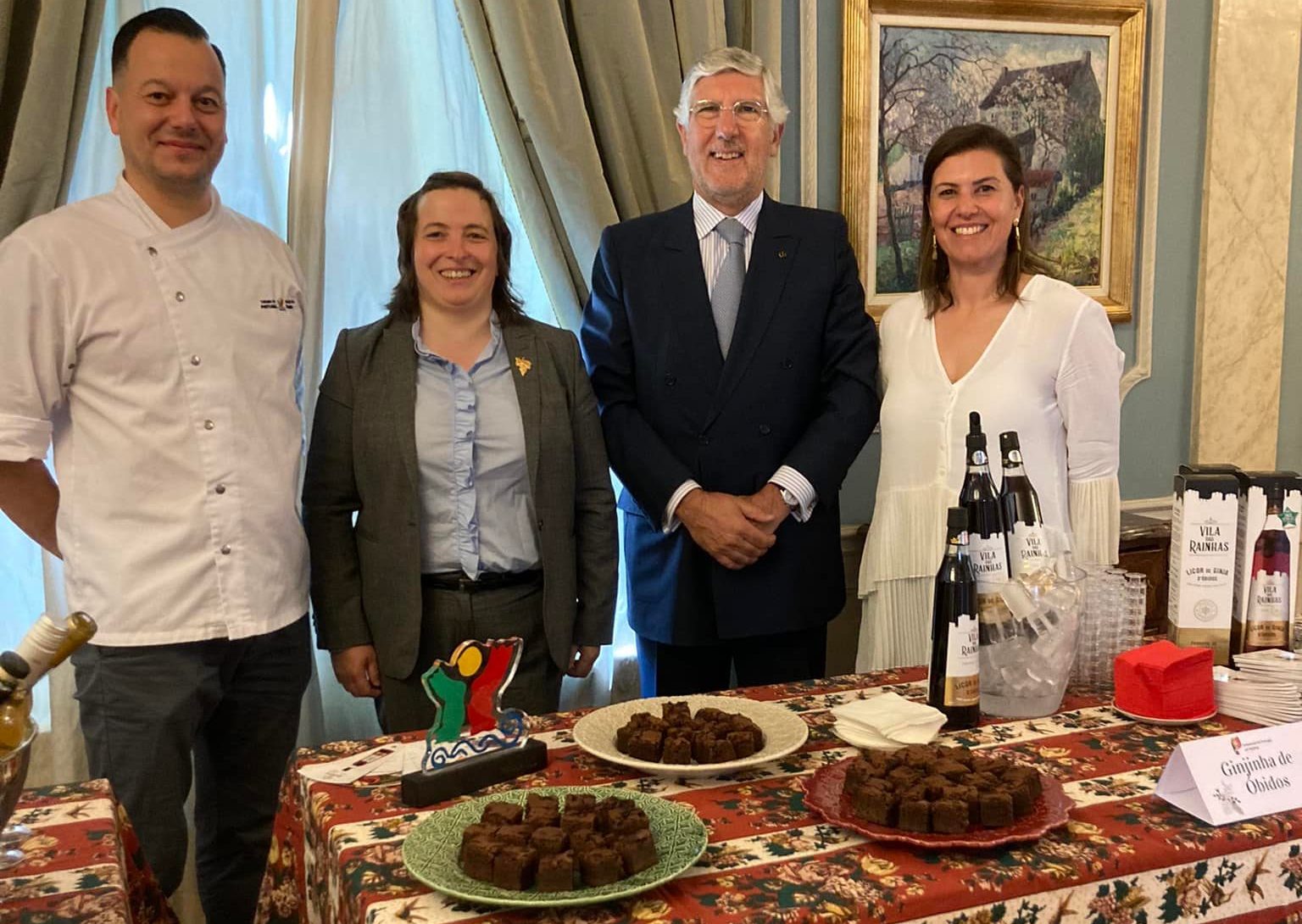 Escola de Hotelaria e Turismo do Oeste abrilhantou Dia de Portugal em Madrid