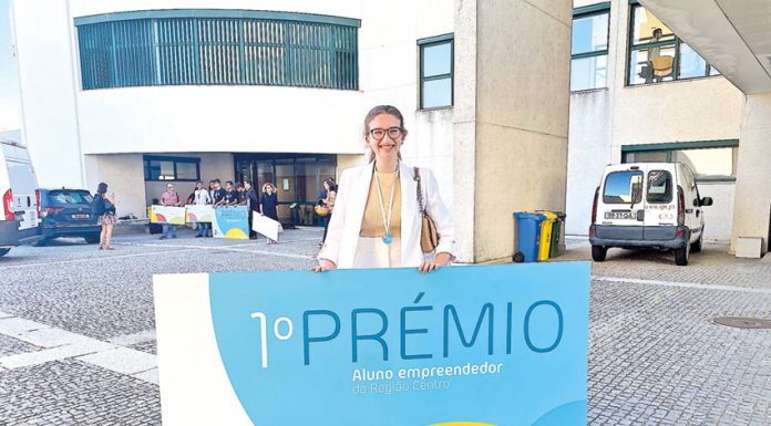 Caldas da Rainha: Aluna da Rafael Bordalo Pinheiro vence prémio