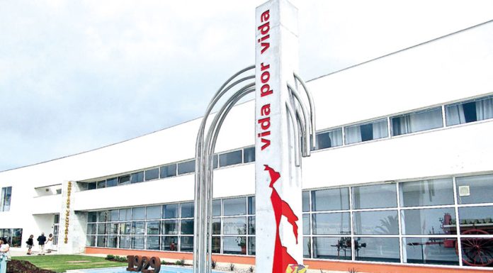 Peniche: Bombeiros assinalam aniversário com memorial