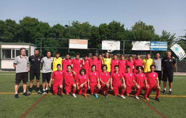 Futebol: Nove jogadores da região chamados ao Torneio Lopes da Silva