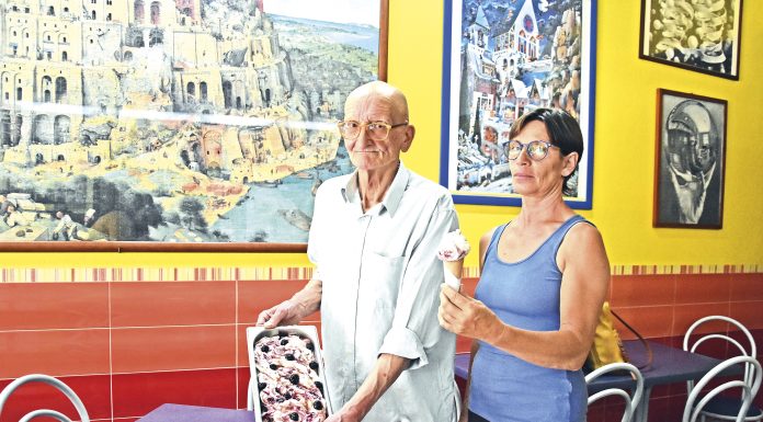 Gelataria Puzzle vende gelados artesanais há 25 anos nas Caldas