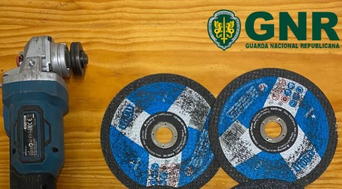 Detido em flagrante por furto de catalisador em São Martinho do Porto