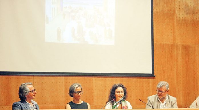 Dóris Santos aborda a imagem marítima da Nazaré em livro