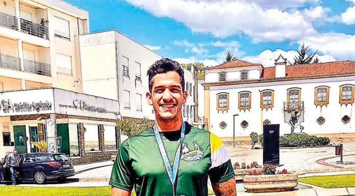 Natação: Jonatas Gaspar triunfa no Torneio Nadador Completo