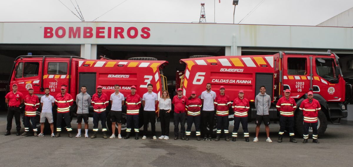 Caldas SC apoia bombeiros na estreia em jogos na Mata