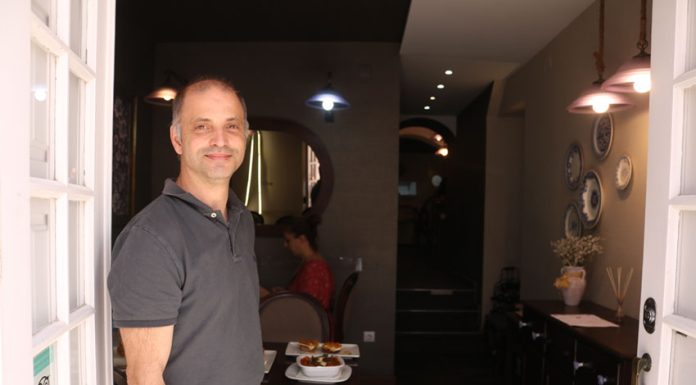 41 – Um restaurante que parece uma casa antiga com comida moderna