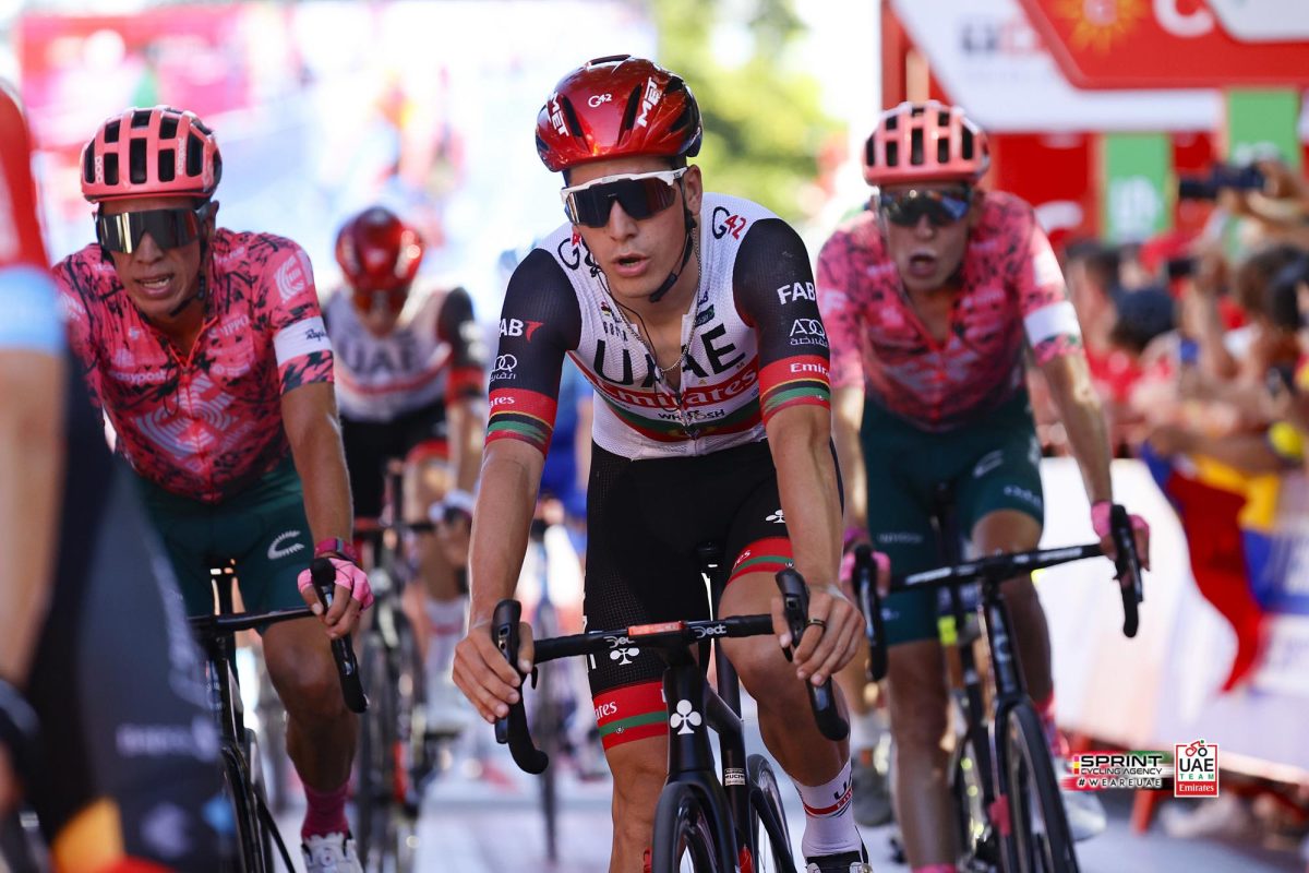 João Almeida sobe ao top 10 de La Vuelta