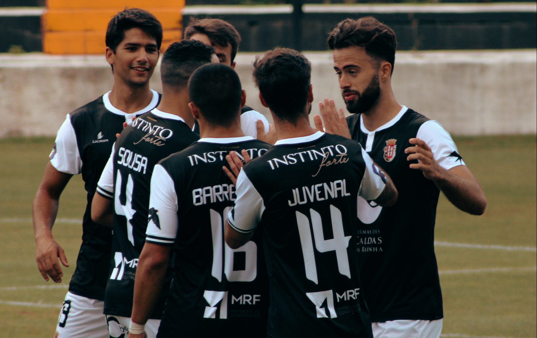 Futebol: Caldas abre época com empate nos Açores