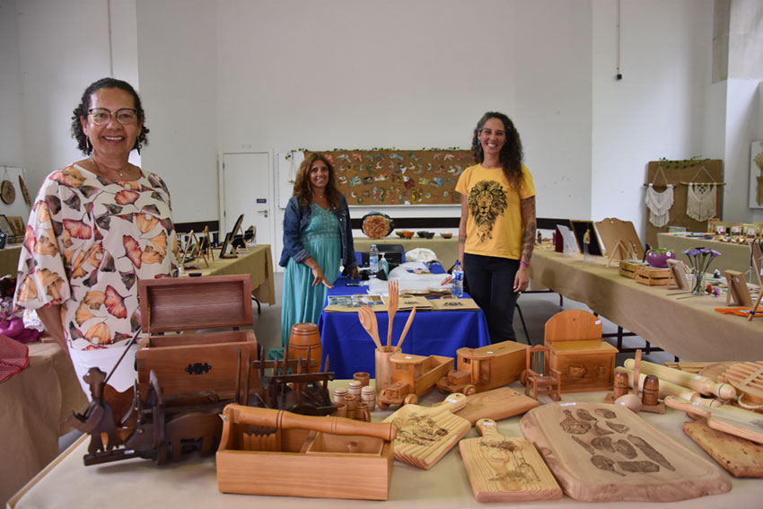 Associação de artesãos recebe novos membros