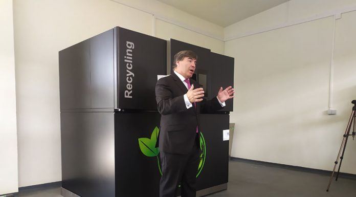 Máquinas de reciclagem de plástico vão dar descontos na região Oeste