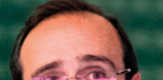 Nazaré: Emanuel Vigia efetua primeira dupla cirurgia robotizada