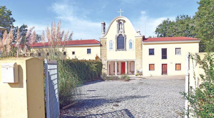 Câmara de Óbidos quer comprar o Convento de S. Miguel nas Gaeiras
