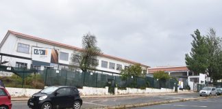 Reabriram as escolas do Avenal e A-dos-Francos