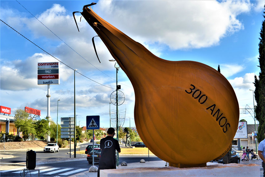 Monumento assinala 300 anos  da feira de setembro de Rio Maior