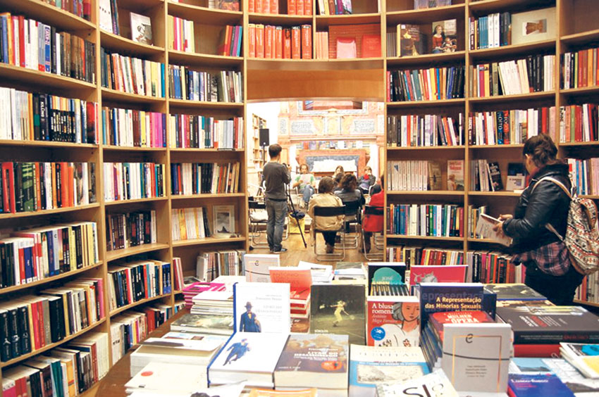 AE de Óbidos cresce e abre novo curso de Jogos