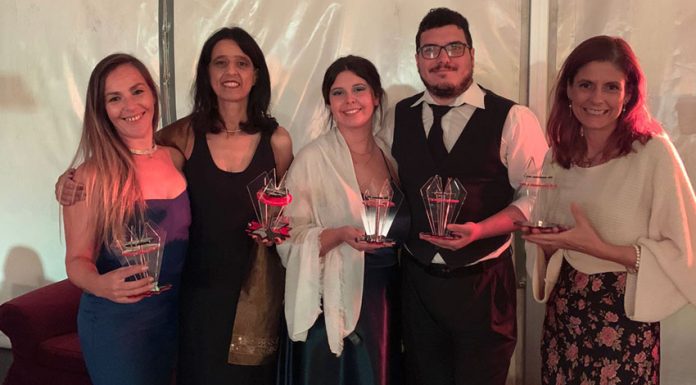 Patinagem no gelo: Patinadores da Revolution destacados