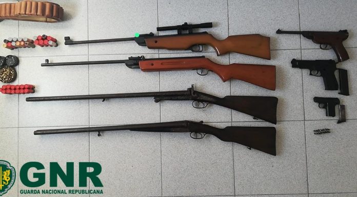 GNR apreende 687 munições e 7 armas de fogo em Peniche