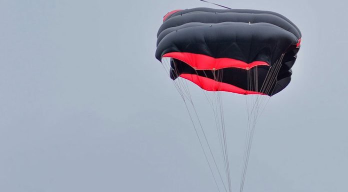 Nazaré: Resgatado praticante de base jumping em arriba