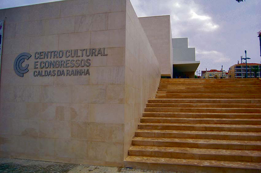 Alunos da ESAD.CR apresentam festival de artes e peça no CCC