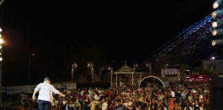 Abaixo assinado por aumento do horário das festas