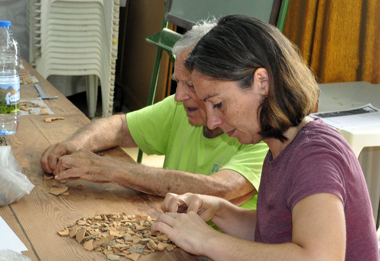 Arqueólogos estudam cerâmicas finas encontradas no Sítio Arqueológico do Morraçal da Ajuda