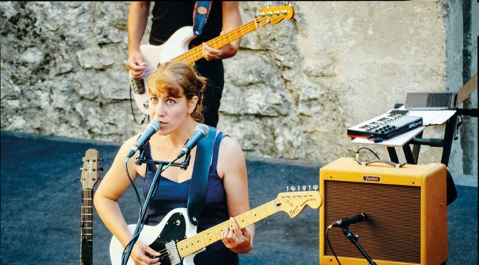 Nádia Schilling apresenta novo disco no CCC