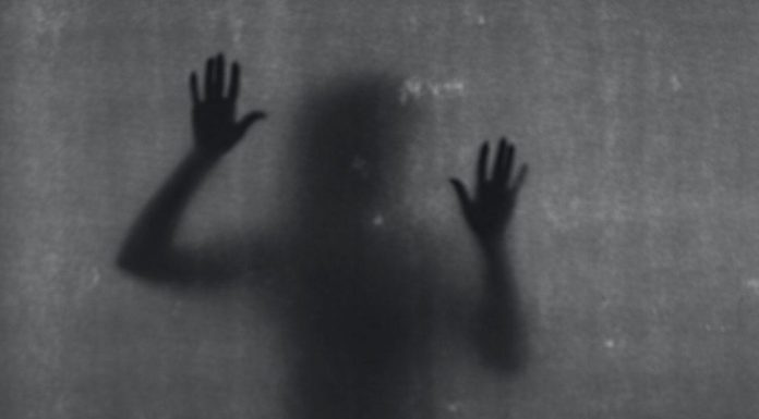 Casal detido por abuso sexual de menor