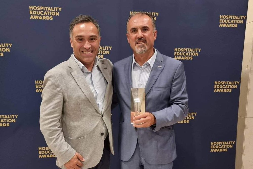 Ex-diretor da ESTM recebe prémio de carreira