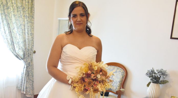 Um vestido de noiva com Bordados das Caldas