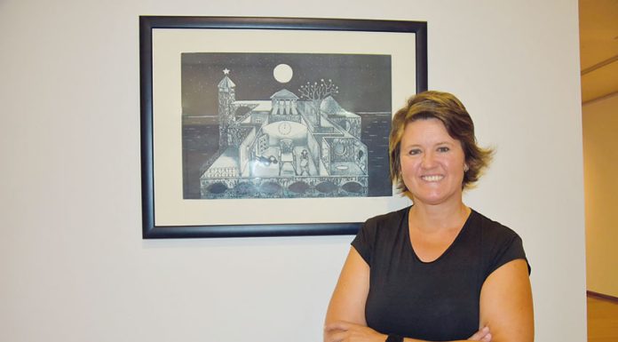 Estela Costa assinala 25 anos de gravura no CCC