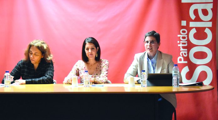 Vânia Almeida reconduzida nas Mulheres Socialistas