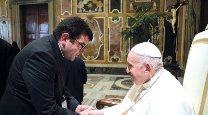 Padre de Óbidos integra congresso no Vaticano