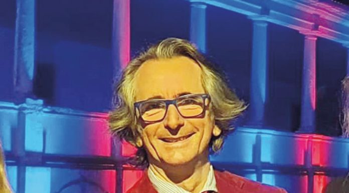 Alcobaça: Jorge Pereira de Sampaio faz comunicação em Paris