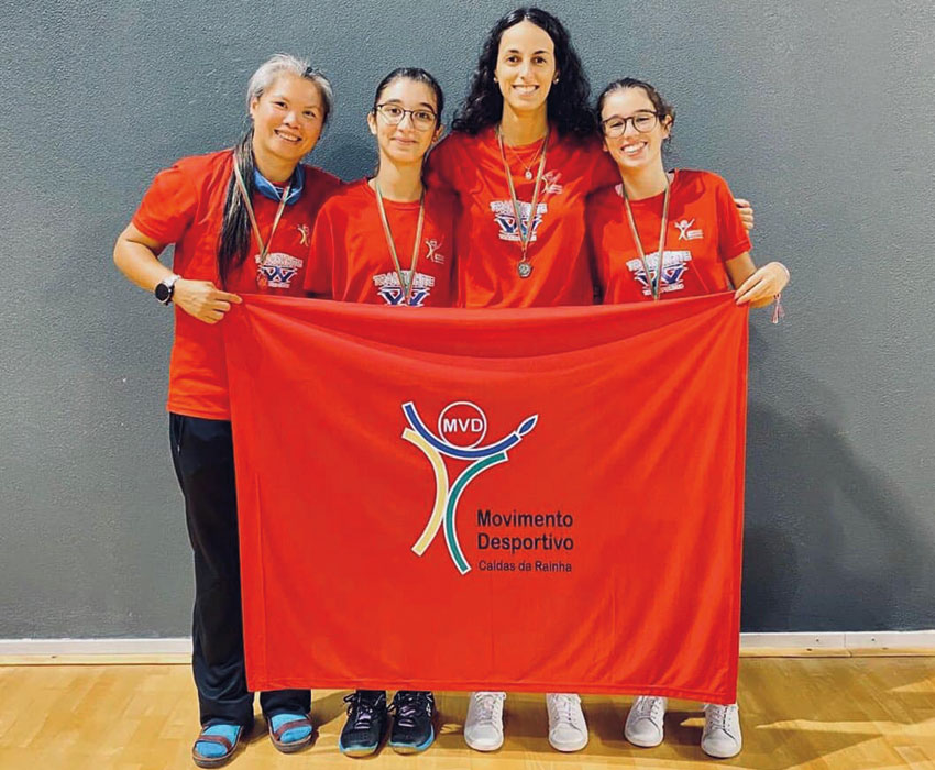 Badminton: Seniores do MVD com prata em femininos