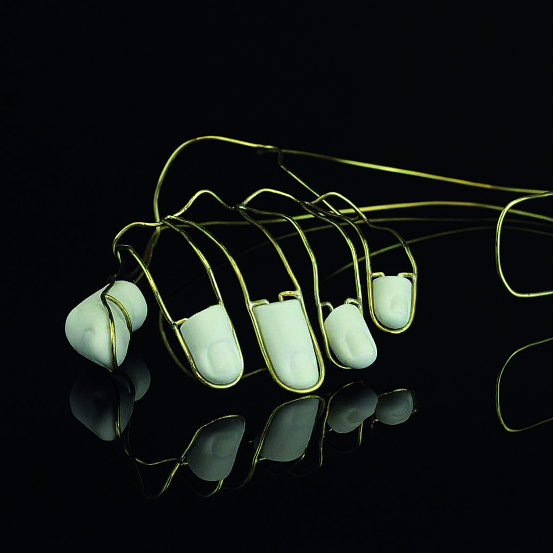 Cristina Lourenço presta homenagem aos ceramistas