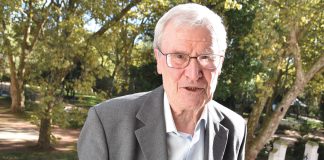 Aos 84 anos, o padre Eduardo continua a casar e a batizar nas Caldas