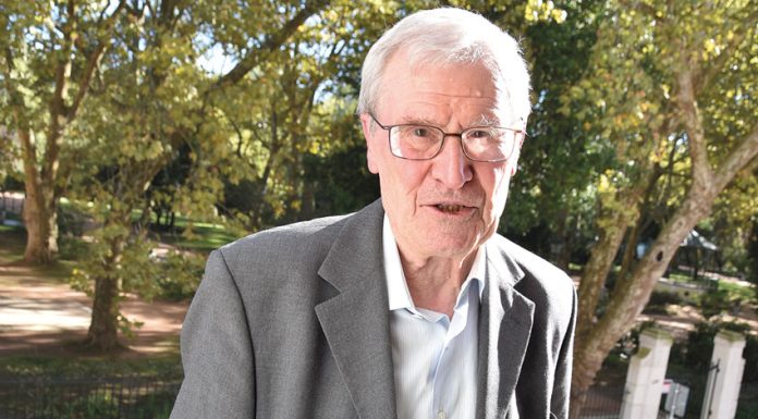 Aos 84 anos, o padre Eduardo continua a casar e a batizar nas Caldas