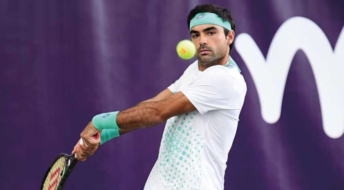 Frederico Silva aguarda avião fretado pela ATP para sair dos Emirados